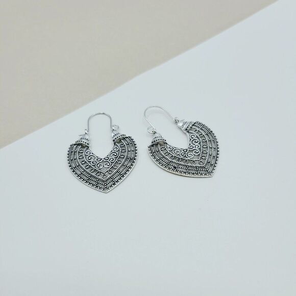 5/$25 Antique Silver Color Heart Earrings - Picture 3 of 7